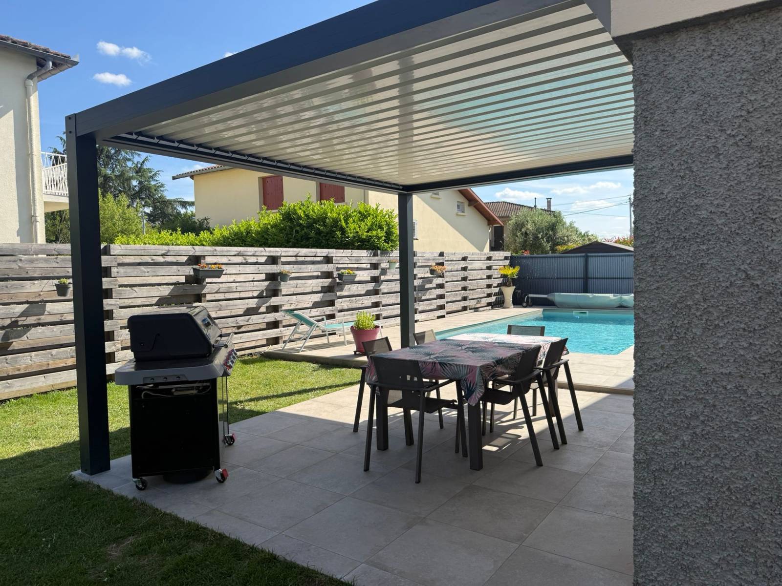 Installation de fermeture de terrasse pour restaurant Fronton proche de Bouloc 31620