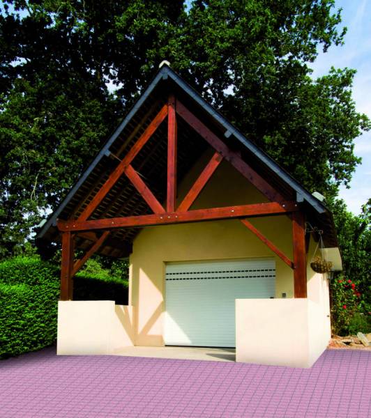 Porte de garage enroulable LAKAL blanche - Réalisable par votre artisan Eco Fenêtres (31140)
