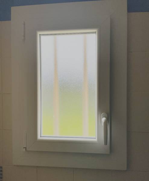 Installation fenêtre 1 vantail avec vitrage granité G200 à Dremil Lafage proche de Mons - Travaux fait par Eco Fenêtres 31140