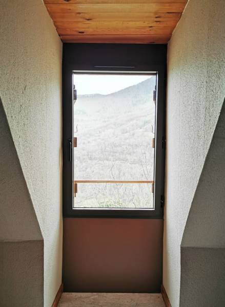 Fenêtre en aluminium avec un ouvrant - Vue intérieure - Réalisation Eco Fenêtres (31140)
