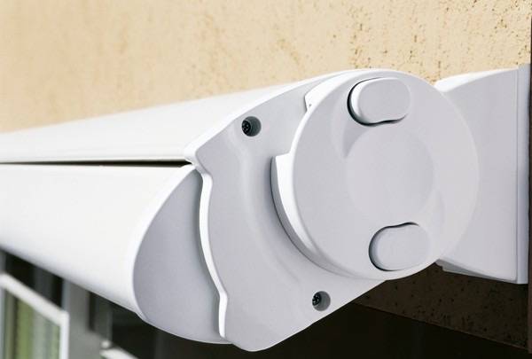 Coffre store banne en aluminium de chez Franciaflex
