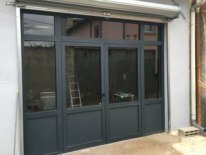 Vitrine type atelier réalisée par Eco Fenêtres